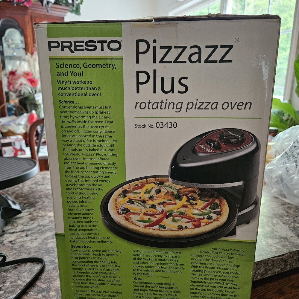 Rotating pizza oven